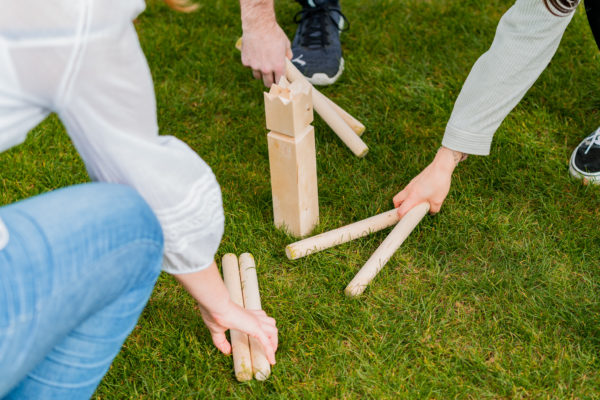 kubb_game_new_zealand_outdoor_bbq_game_family_2